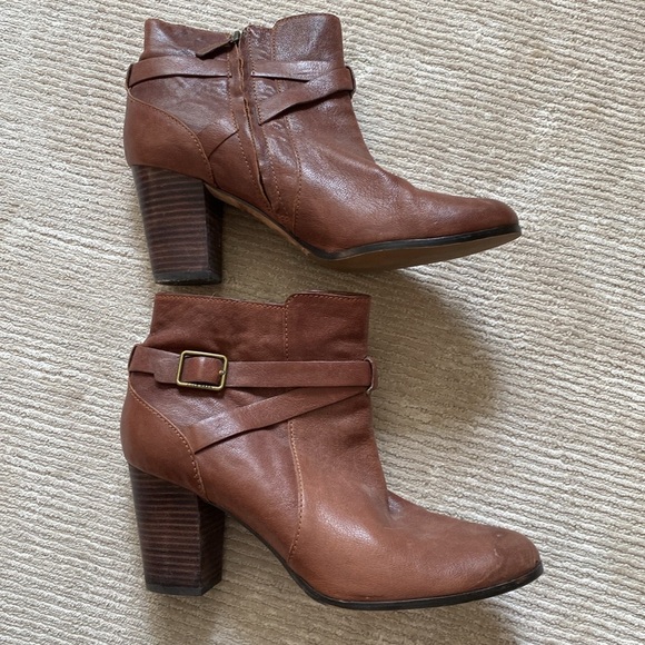 Cole Haan Cassidy Ankle Heeled Boots Leather Brown Buckle Size 11 - Picture 6 of 16